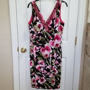 CUTE FLORAL DRESS!